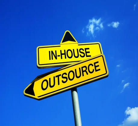 In-house vs Outsourced NOC comparison